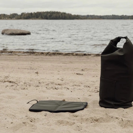 VINGA Baltimore Collection Roll Top Cooler Bag Crafted With Premium Insulation And Craftsmanship - hospitality