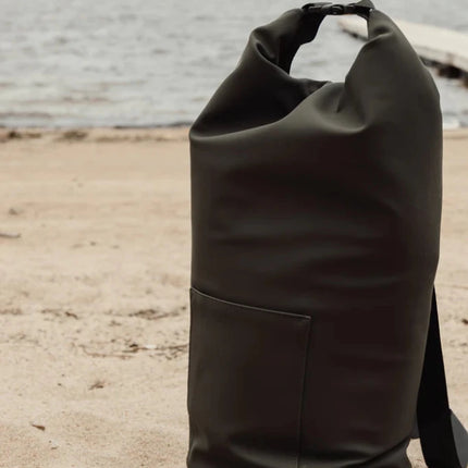 VINGA Baltimore Collection Roll Top Cooler Bag Crafted With Premium Insulation And Craftsmanship - hospitality