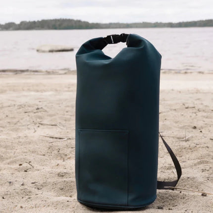 VINGA Baltimore Collection Roll Top Cooler Bag Crafted With Premium Insulation And Craftsmanship - hospitality