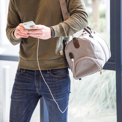 Weekend bag with USB A output - hospitality