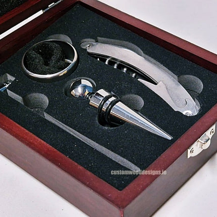 Wine set in wooden box pack of 25 - hospitality