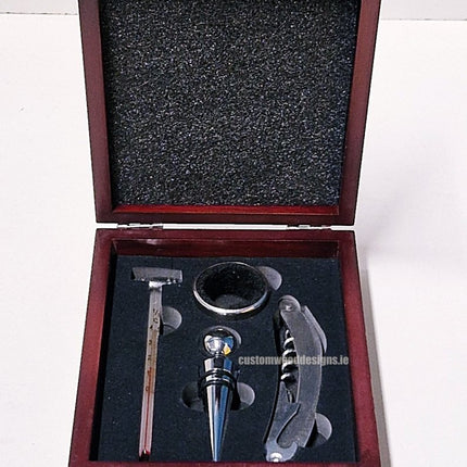 Wine set in wooden box pack of 25 - hospitality