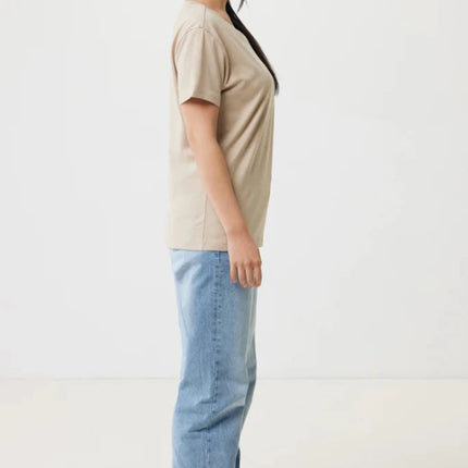 Yal women lightweight recycled cotton t-shirt - hospitality