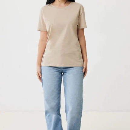 Yal women lightweight recycled cotton t-shirt - hospitality