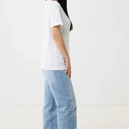 Yal women lightweight recycled cotton t-shirt - hospitality