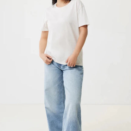 Yal women lightweight recycled cotton t-shirt - hospitality