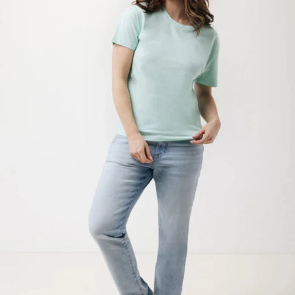 Yal women lightweight recycled cotton t-shirt - hospitality