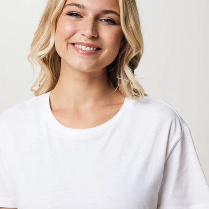 Yal women lightweight recycled cotton t-shirt - hospitality